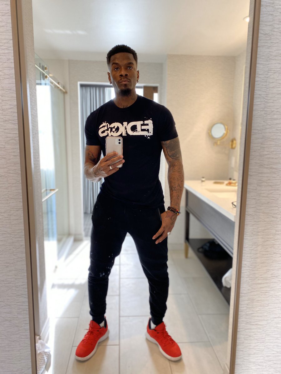 iamsaulwhitejr's tweet photo. EDIGS‼️ #EverydayIsGrindSeason 💪🏾
#SayLessGrindMore https://t.co/J9sa00DI2Q
