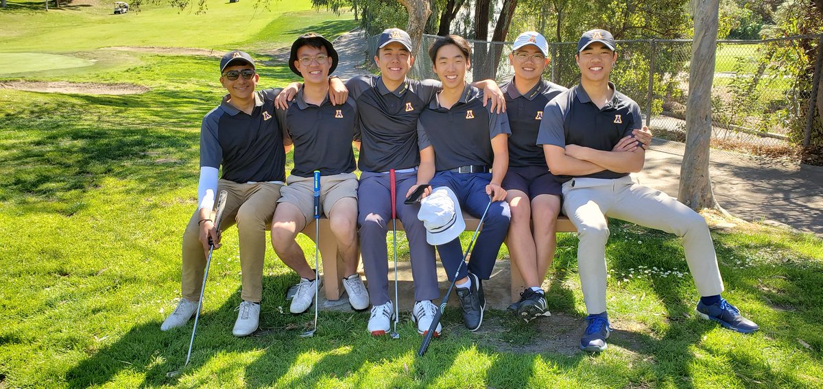 ArcadiaHighGolf's tweet photo. Starting 6 Pacific League match #1 #DeBell #ApachePride #AHSBoysGolf https://t.co/7hDZy1iYZJ