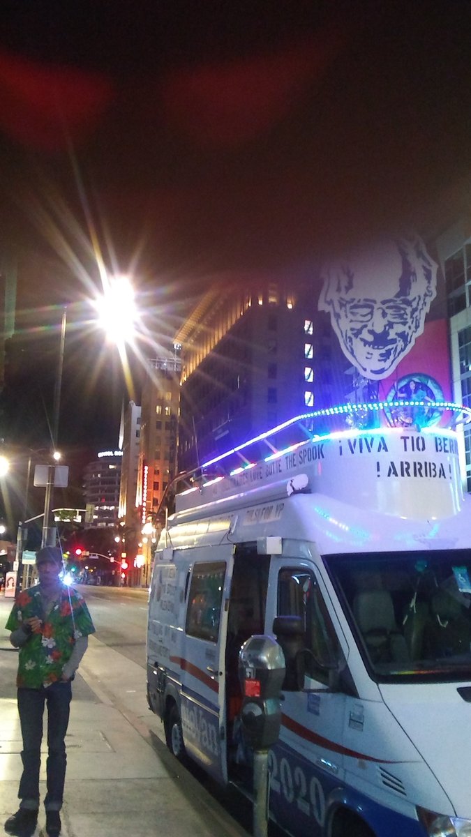 BardOfEarth2's tweet photo. Campaigning for #Bernie2020 @ #Hollywood & Vine with Crow & his #BernieVan in #LosAngeles last night
HEY #California #CA #BernieBro #SandersSister
KEEP getting out the vote! #GOTV 4 THE #CaliforniaPrimary https://t.co/ylmJAV8vEo