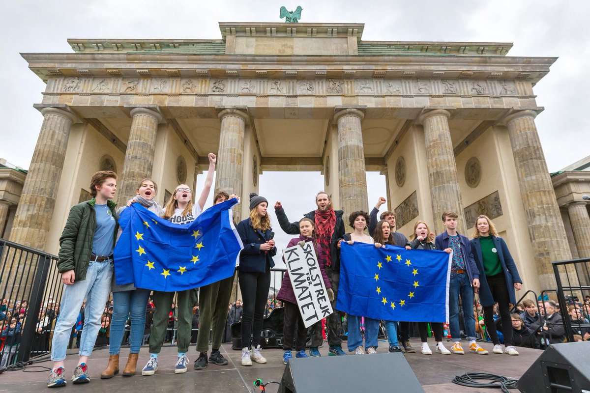 Carbon Brief tweet media