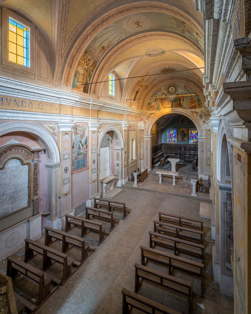 Abandoned chapel
♡
♡
♡
wanderingsouls.ca
IG: @the_sparkler
TikTok: <a href="/the_sparkler_/">Sparkles✨️</a>
♡
♡
♡
#abandoned #abandonedplaces #urbex #urbanexploration #explore #decay #photography #photooftheday #picoftheday #architecture @worldabandoned <a href="/abandonedspaces/">Abandoned Places</a> <a href="/urbexa_com/">URBEXA 🌐</a> <a href="/urbexers/">⛔ Urbexers.Club</a>