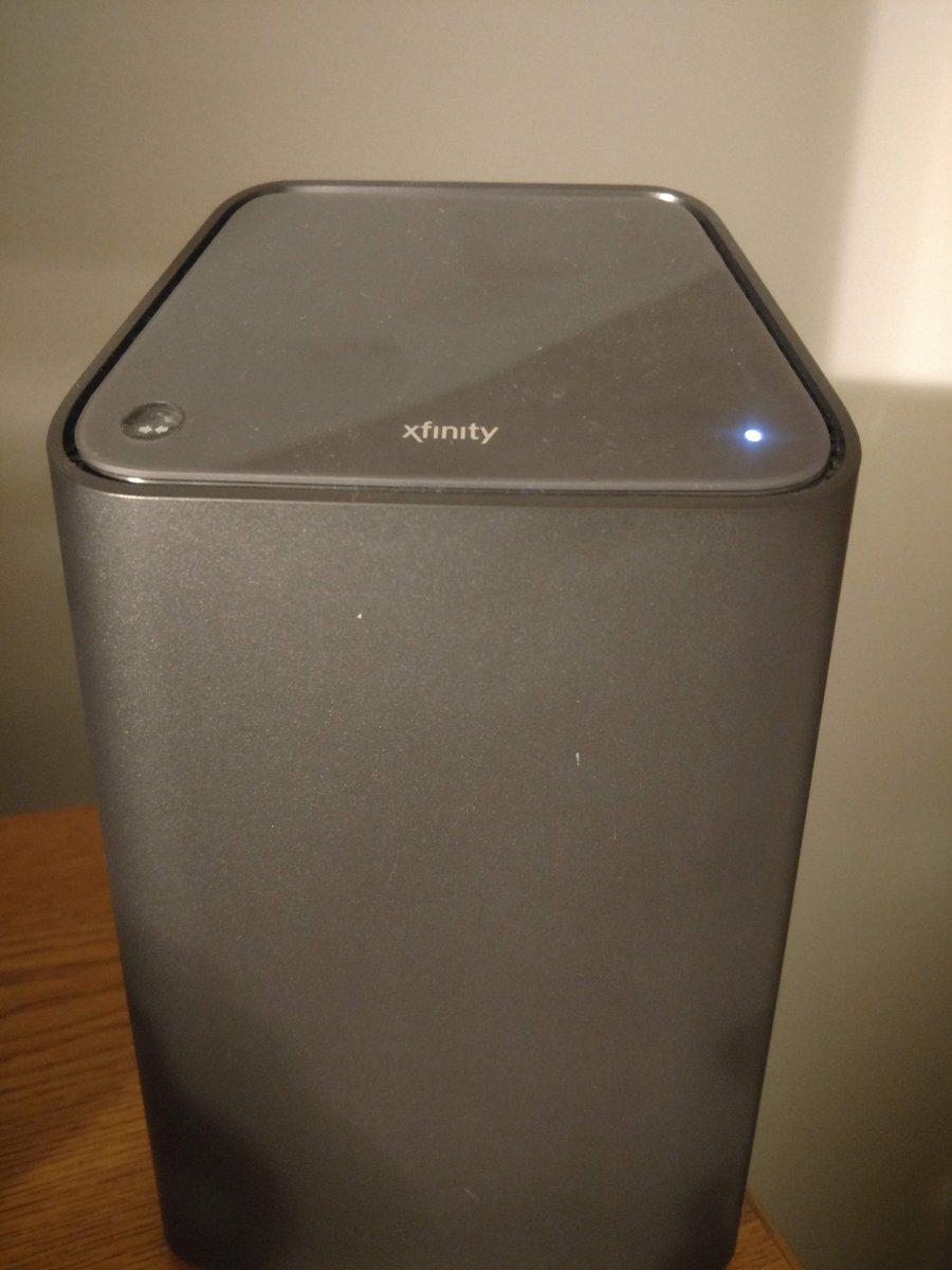 Jojoonair's tweet image. This is how i enjoy WiFi with my #xFi in the house! along with #XfinityInternet everything is connected and protected and I control it with the free #xFiApp on my phone and tablet. What do you have? #Xfinity #ad