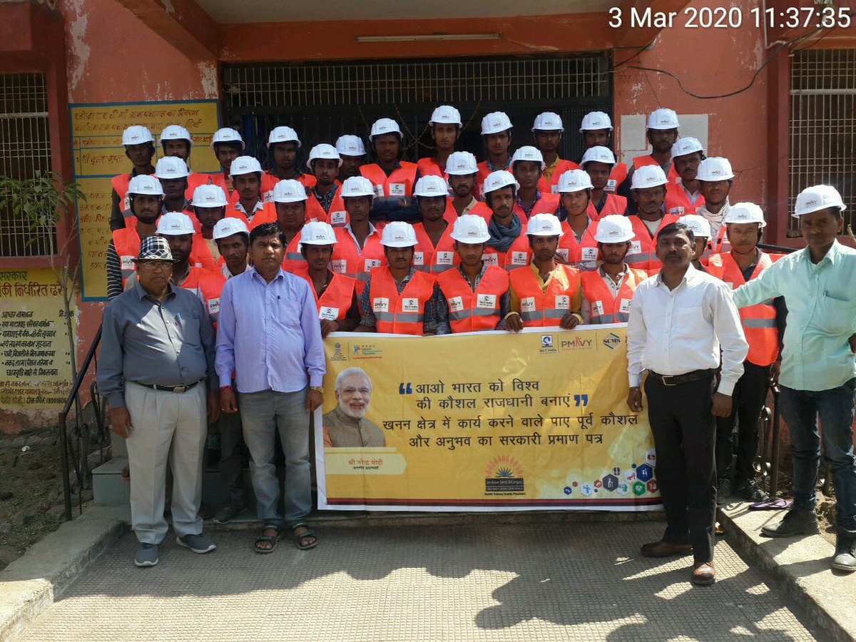 JKSB479's tweet photo. Assessments of Jack Hammer operator #RPL  at Chanavda Udaipur under @MiningSSC  , Training by JKSB ( Jan Kalyan Samiti Bikramganj) @DrMNPandeyMP @RajKSinghIndia @NSDCINDIA @MSDESkillIndia @Skill_Abhi_NSDC https://t.co/MB6peJ5v7c