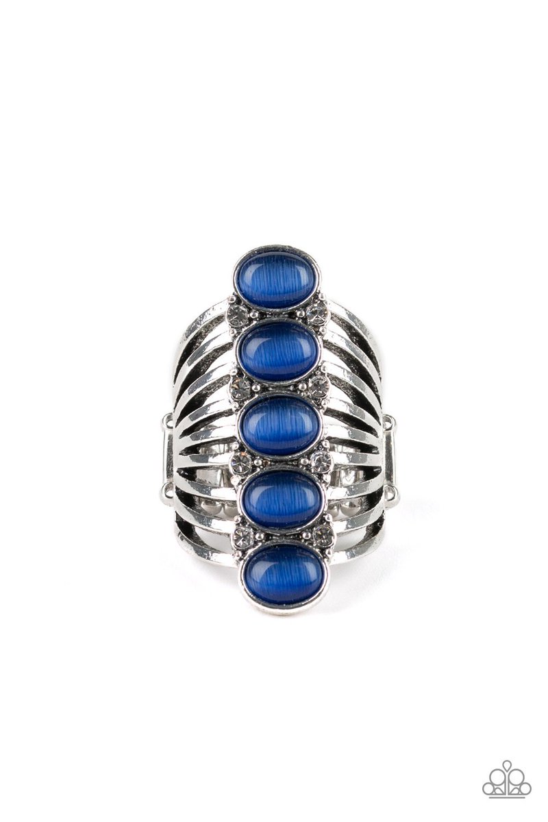 getchicappeal's tweet photo. "BLING your heart out" $5
Dainty white rhinestones, a row of glowing blue cat's eye stones stacks across a thick layered band  https://t.co/Lf89OM0h9T

#affordable #blue #BlueEyes
#bling #catseye #fashion #jewelry #women #accessories #trendy #cuteness #Rings #GetChicAppeal https://t.co/GOPblxQOdG