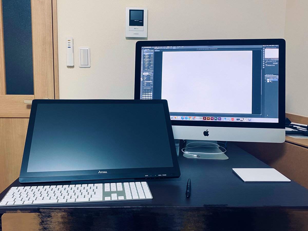 Artisul様(@Artisul_JP )より、 Artisul D22S 、21.5インチの液晶ペン