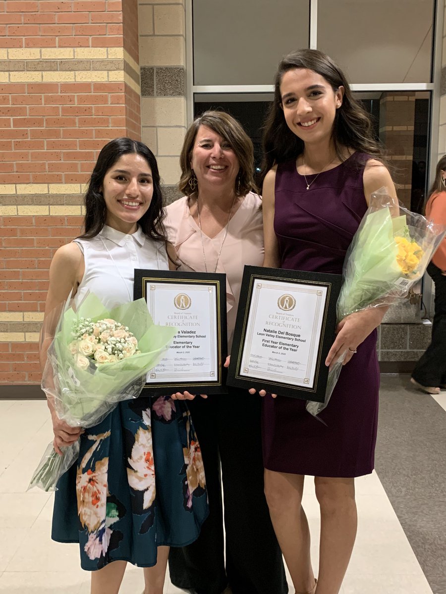 Husky_Principal's tweet photo. So glad we got to celebrate these 2 tonight at the Educator of the Year event @NISD. They are truly #SimplyTheBest &amp; we are so blessed to have them @NISDLeonValley! Way to go @msevaladez and @MsDelBosqueLVE! Thank you to their fantastic team members for coming! #LVEBeLegendary https://t.co/9Ba76LFcC4