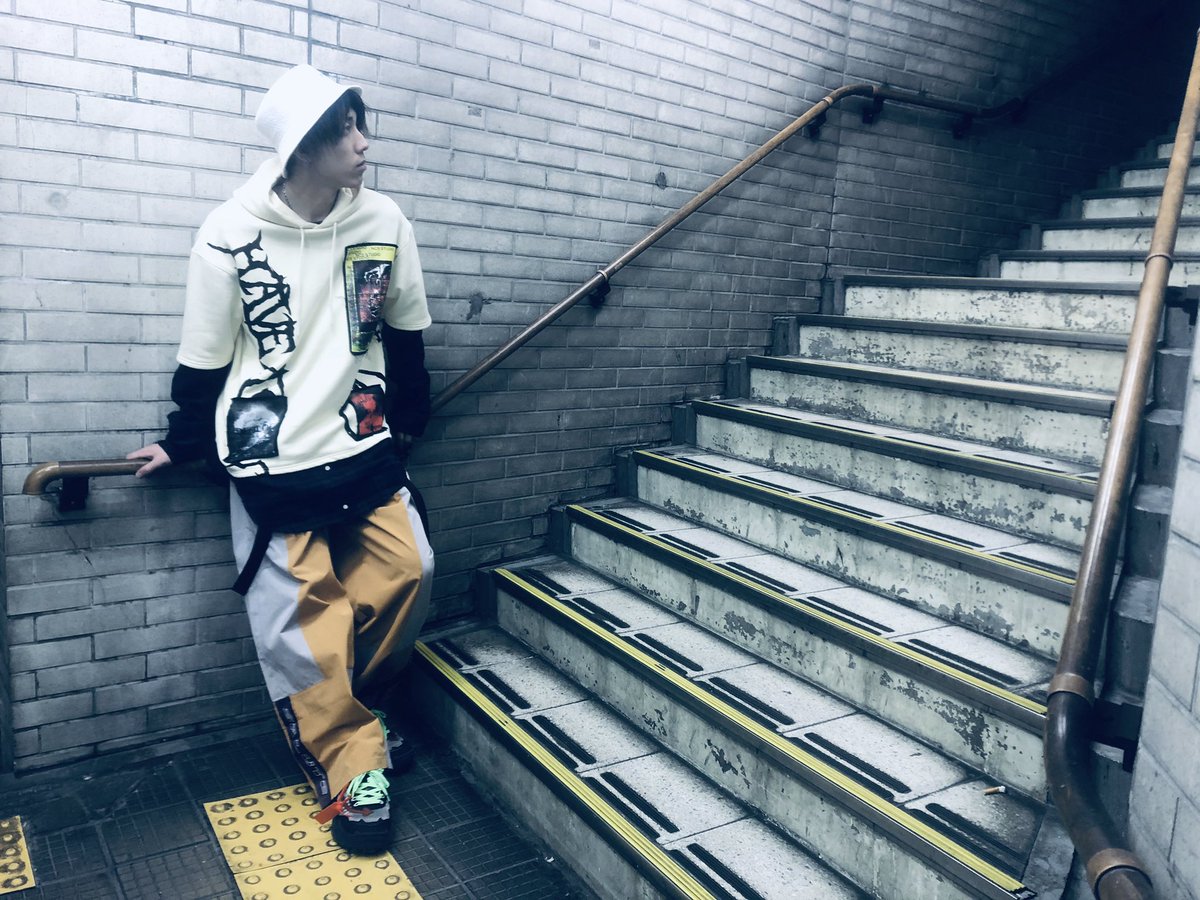 candy_creo's tweet image. STAFF SNAP
・
・
HAT(#kangol)
HOODIE(#notcommonsense)
PANTS(#salute)
.
.
【Ricordo】リコルド
営業時間: 11:00-21:00
熊本市中央区手取本町4-10 ミドリヤトーキビル2F
全国発送通販可能
お問い合わせはDMにて。
OFFICIAL WEB STORE
ricordo2018.thebase.in