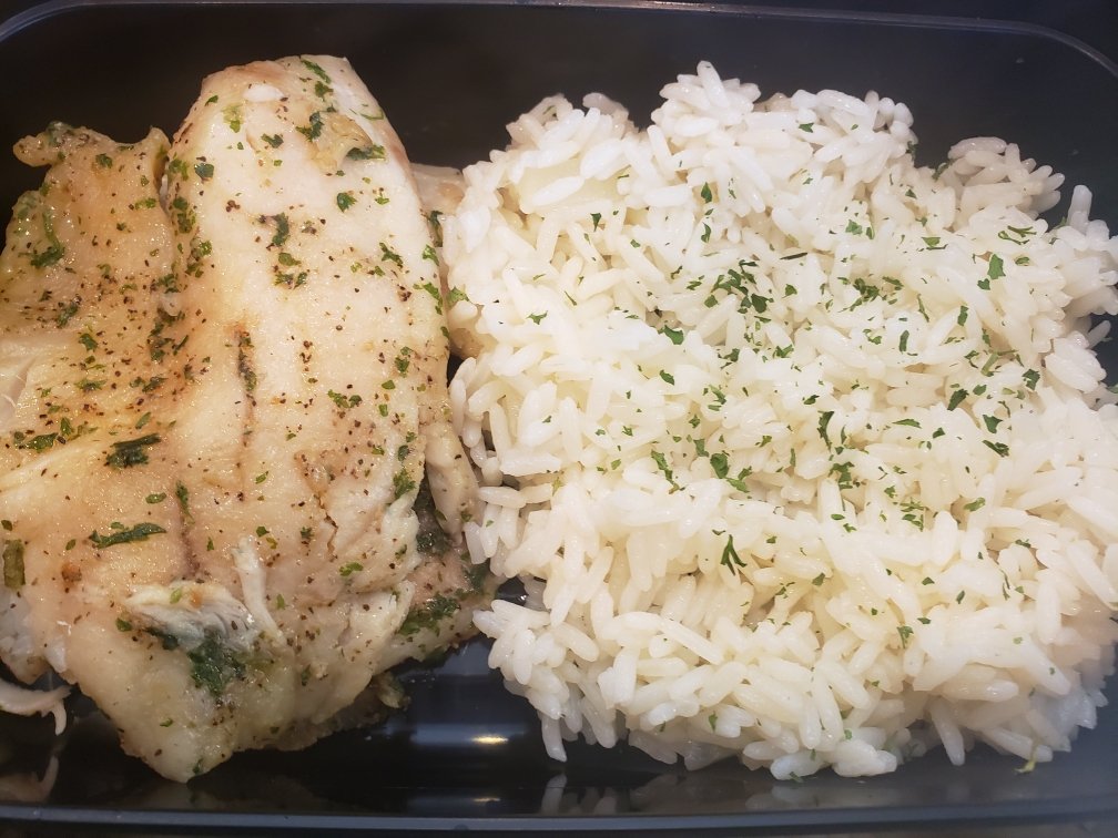 9jaKitchen's tweet photo. Looking for some delicious carbs to add to your diet/body building options?  Keep Naija Soul Kitchen in mind.  Our new options are a hit as usual!!!  #YoursTruly #Keto #NotKeto #BulkSeason #BodyBuilding #ChefKeem #NaijaSoulKitchen https://t.co/dugeoWL6TT