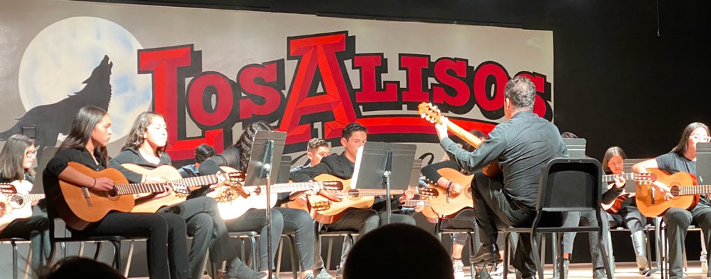 APHutchMS's tweet photo. Amazing Grand Re-Opening of our MPR! Thanks families &amp; community for celebrating with us!  A wonderful time for our School to Watch!  Special guests included @dr_hasmik @Mr_JudeCazares guitar students &amp; Mr. Gerakos, cheer &amp; ASB!  @lobospineapple @TmaganaLAM @NotablyNaulty #nlmusd https://t.co/YWmv7s6CfF