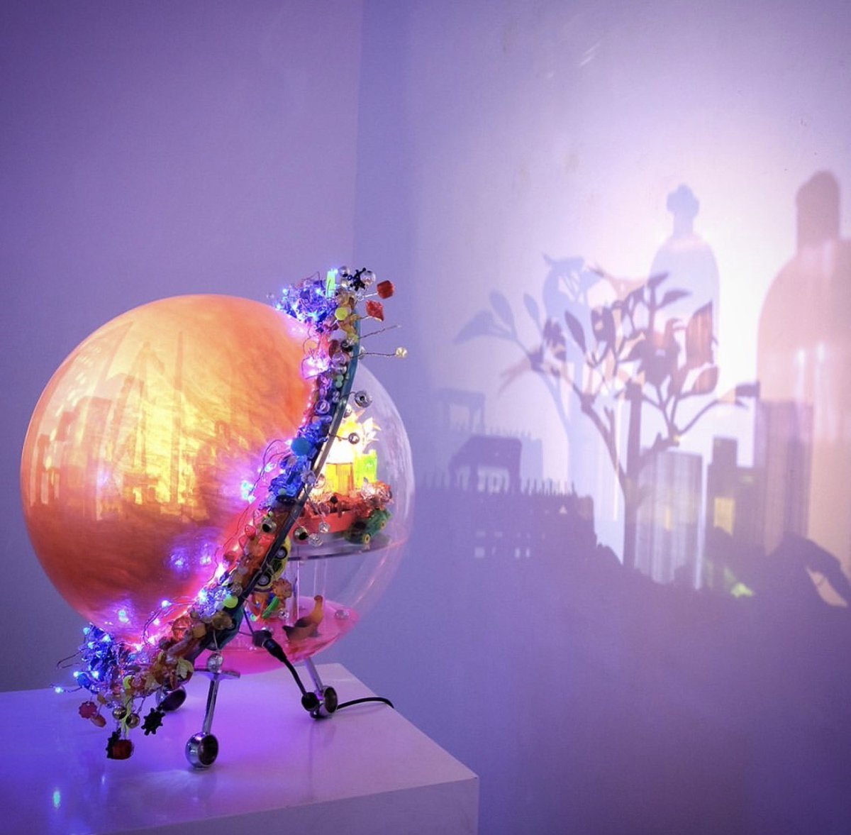 New FORM exhibition Plasticology features creative approaches to the upcycling of plastics by artists Leeroy New (Philippines), Yu Fang Chi (Taiwan/Australia), Eko Nugroho (Indonesia), and Angela Yuen (Hong Kong) ttps://bit.ly/3cyX3RJ