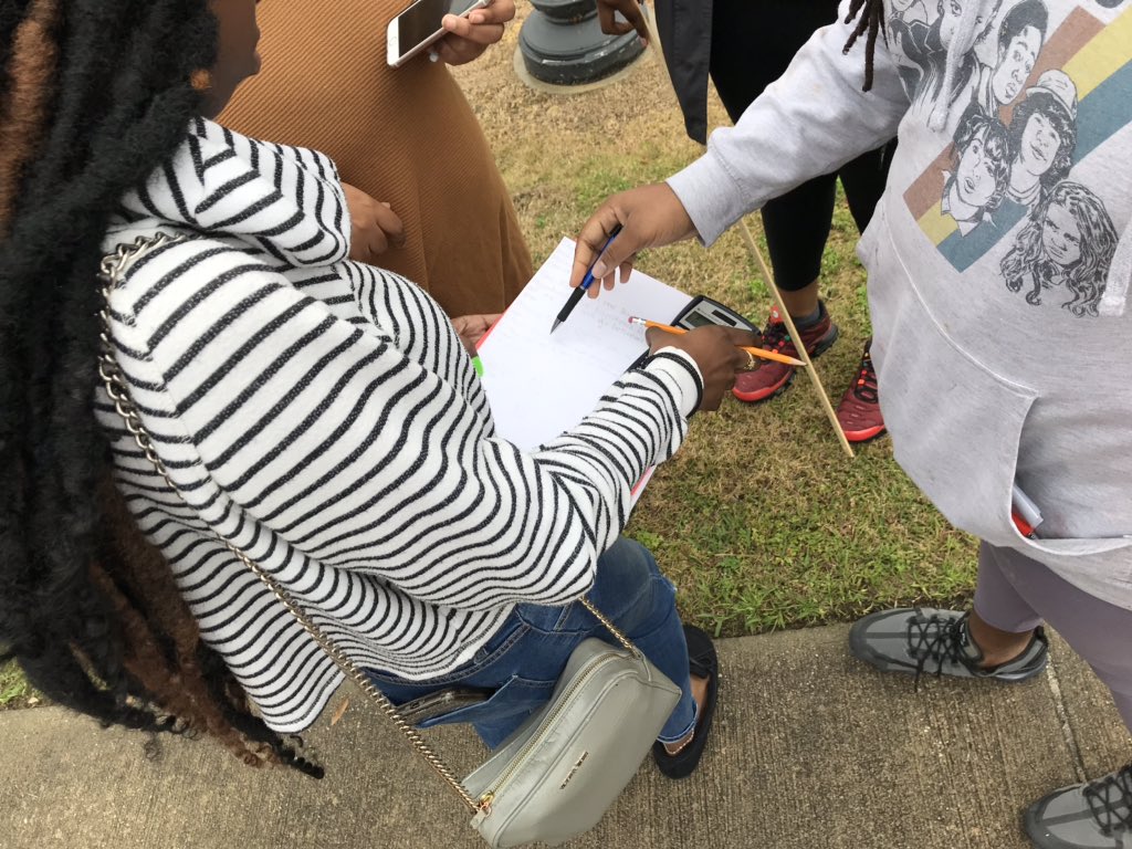 DrMAJM's tweet photo. Real-world science on The Boulevard. Physics Challenge- design an experiment about speed. #ClassWithoutWalls #INSPIREaSTUDENT #SteamTeams @isteamprof @RCSS_GA https://t.co/sWNCbK8MCU