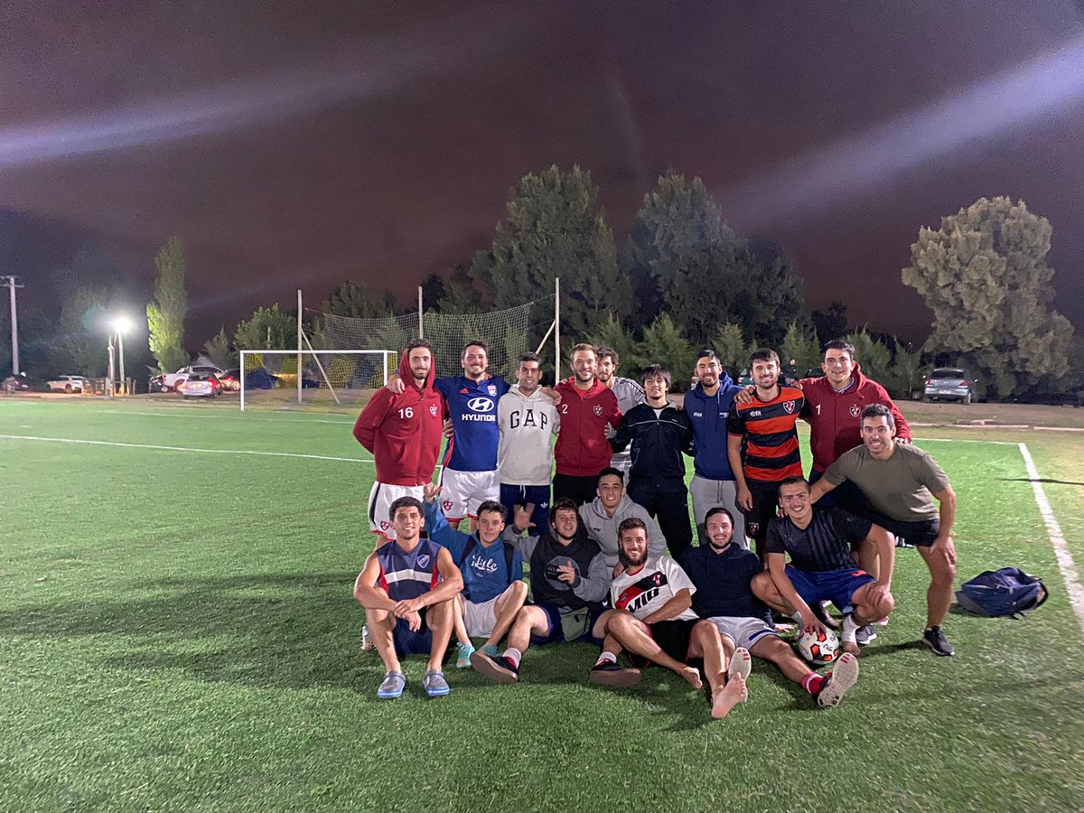 El Piaget vuelve a la G! Valió la pena todo el esfuerzo de un grupo de amigos que dejo todo para lograr esta alegría!
Tremenda motivación para quemar las naves en estas semanas previas y gran responsabilidad para trabajar y demostrar que es algo merecido para este grupo!🔴⚫