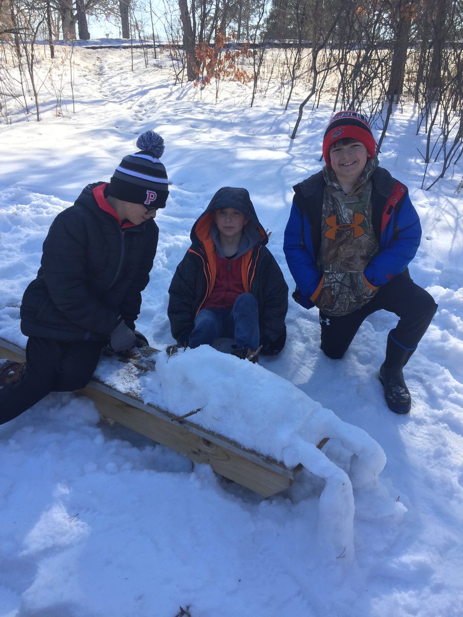 pollardclass477's tweet photo. Snow creature challenge in our school forest! https://t.co/4VZgNIV0BQ