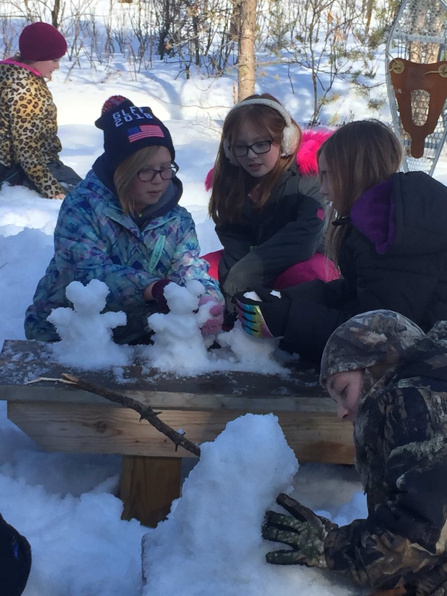 pollardclass477's tweet photo. Snow creature challenge in our school forest! https://t.co/4VZgNIV0BQ