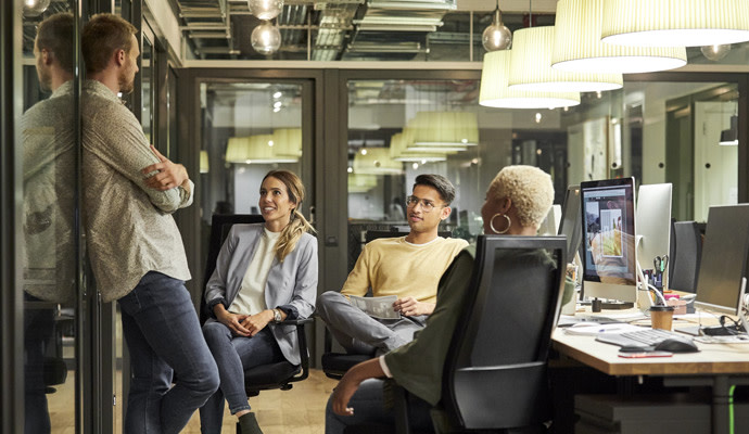 Communicating strategy through chartering conversations can be more effective in today's fast-changing business landscape. Read more >>> strategy-business.com/blog/How-to-he…