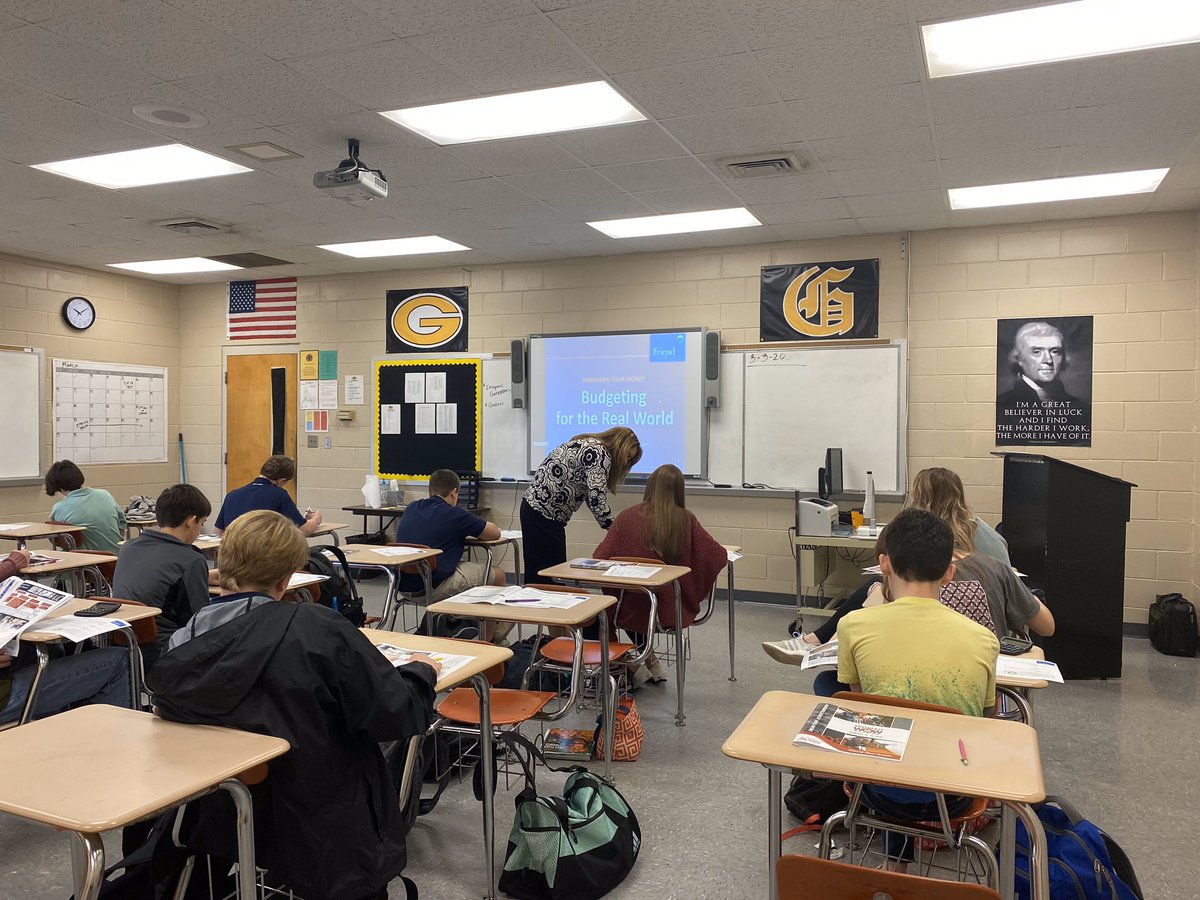 kellipylant1's tweet photo. Had such a great time today kicking off our Southeast WOW followup Friend Bank budgeting classes!  Geneva Middle School students were awesome!  Thank you Ron Snell @GCS_Super, Nikki Dyess Casey Ward and Coach Sullivan!
@southeastwow 
#Friendbank
#communityfriend https://t.co/HIlJ7nlHKp