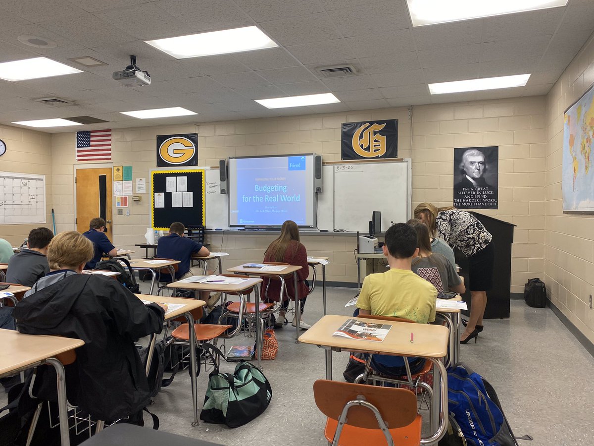 kellipylant1's tweet photo. Had such a great time today kicking off our Southeast WOW followup Friend Bank budgeting classes!  Geneva Middle School students were awesome!  Thank you Ron Snell @GCS_Super, Nikki Dyess Casey Ward and Coach Sullivan!
@southeastwow 
#Friendbank
#communityfriend https://t.co/HIlJ7nlHKp