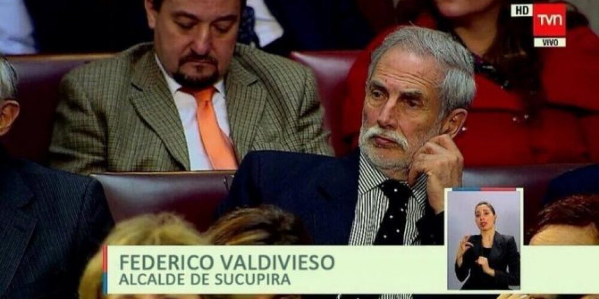 maxportosaa's tweet photo. Tranquilidad ante todo,el alcalde de sucupira se compromete a facilitar cementerio de la ciudad en caso de muertes por #Covid_19 #coronavirus #cagamos #loscruzados #sospechosalawea #fuerapla #solidapla #hospitaltalca #yahoo https://t.co/JxVgOQusGa