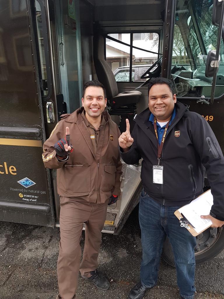 adam_b_ups's tweet photo. Coastal service provider Raman understands safety is #1 after his ORO with supervisor Sean Singh #canadasafetycup2020 @chspcarson @Roybains1988 @KonopackiPatryk https://t.co/zc8PoOb0NH