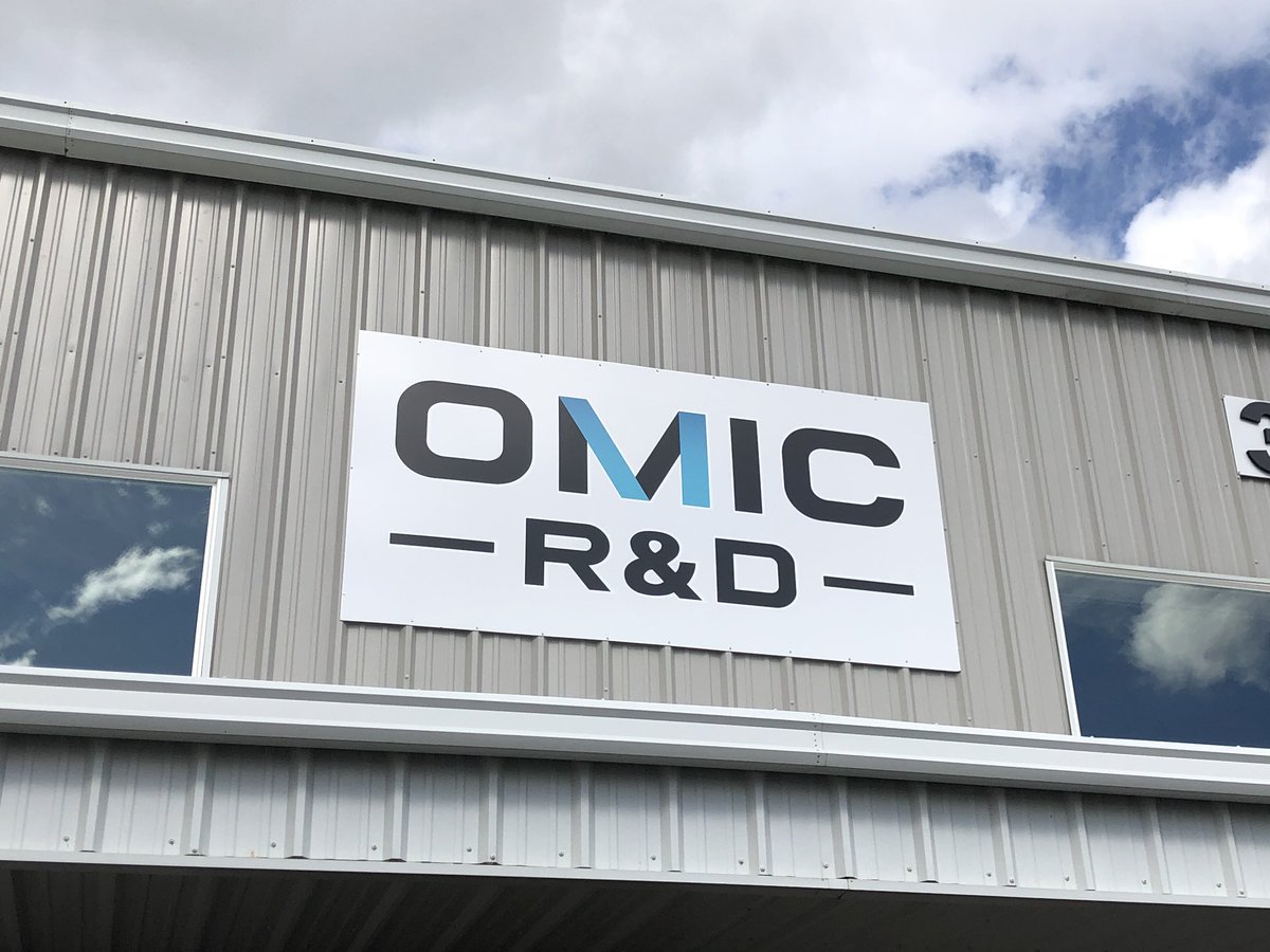 WSU_Cougar_Pres's tweet photo. We had a fantastic tour at the Oregon Manufacturing Innovation Center (OMIC) in Scappoose, OR today discussing possible partnership  opportunities with @WSUVancouver Engineering! #GoVanCougs https://t.co/sMhFoim7x5