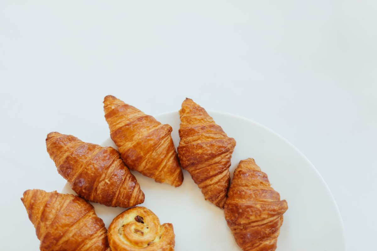 VenturingVents's tweet photo. A new post is coming to the blog soon! Explore the best countries for food lovers. Which do you think topped the list?
#FoodieCountries #FoodLovers #BestCuisine #Travel #TravelBlog #MidwestBlogger #MillennialBlogger #TravelBlogger #TravelEating #TravelSnacks #TravelFood https://t.co/U6ctyfmZ53