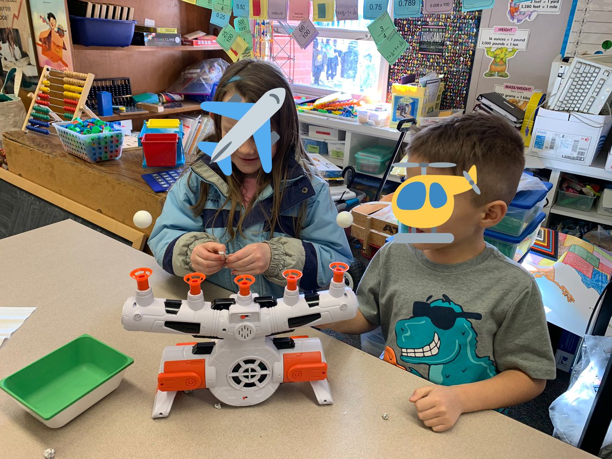 ErieStem's tweet photo. Ridiculously fun learning about #ForcesOfFlight with my new “Bernoulli toys” ❤️😜 All K-5 Ss 💯% dialed in, exploring, and engineering their own hovering objects. #AcademicLanguage #ToysAsTools #LearningThroughPlay #aerospaceinclass #ErieExcellence https://t.co/CrBcRHPNiG