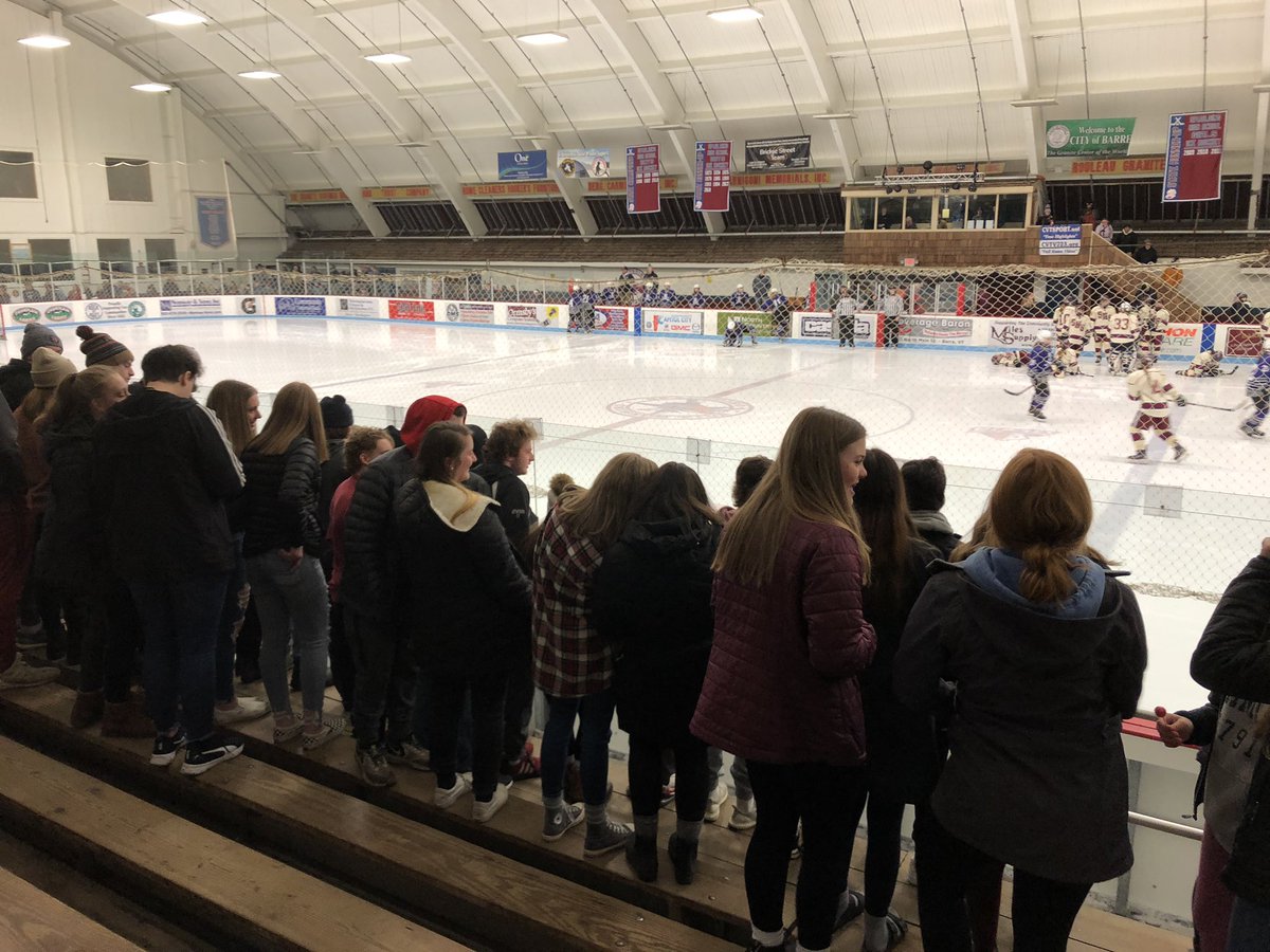 SpauldingHSVT's tweet photo. SHS girls hockey up 2... great student section rooting them on! #SHSTidePride! https://t.co/h0iHZKdVQp