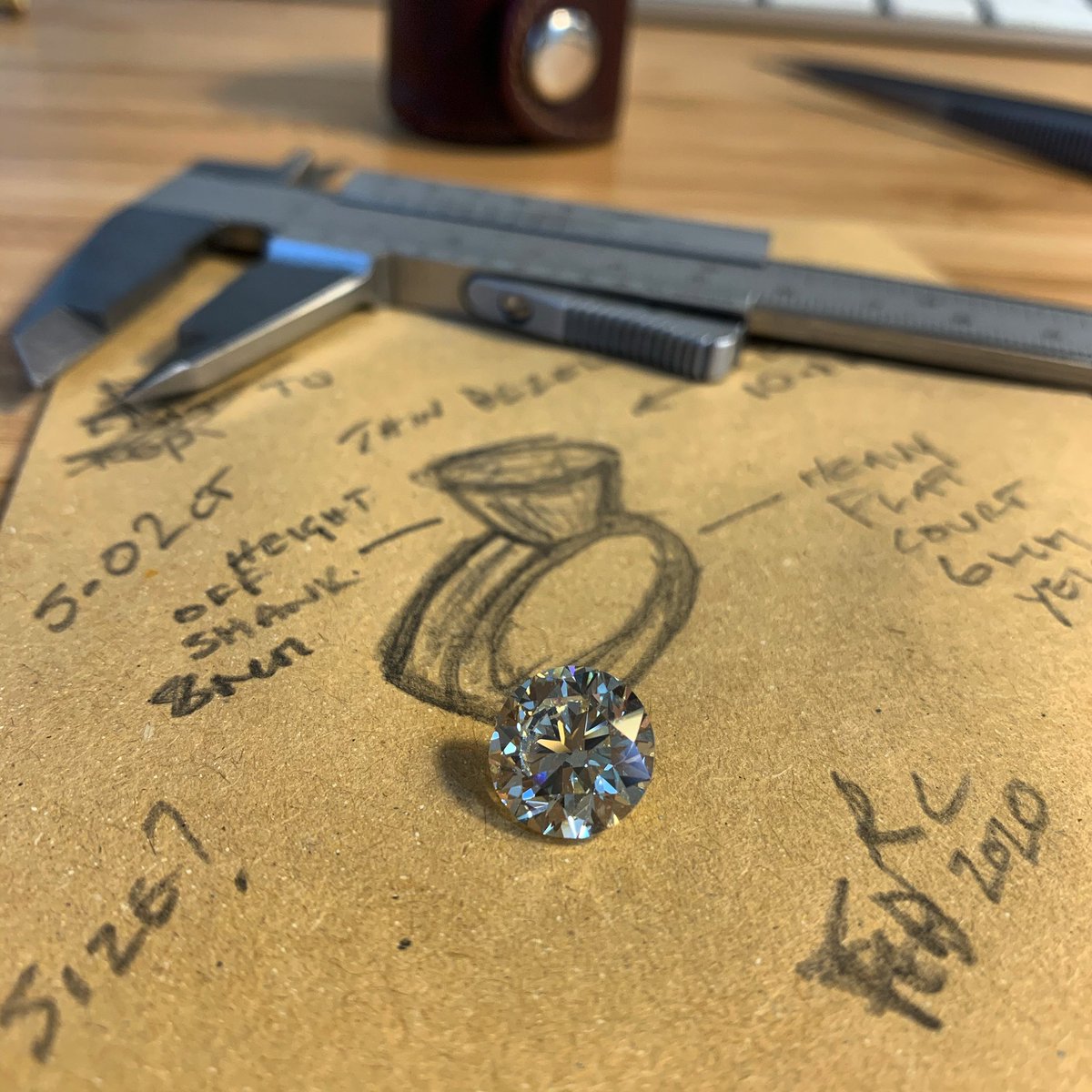 ronanpcampbell's tweet photo. It begins with a quick sketch... it progresses to far more elaborate detail and skill but it begins with a sketch โ๏ธ @ronancampbell @_DESIGNYARD
#designyard #bespoke #handmade #exceptionalrings #bigdiamonds #diamonds #engagementring #epicrings #finejewellery #byappointmentonly https://t.co/eYqEXT1QUl