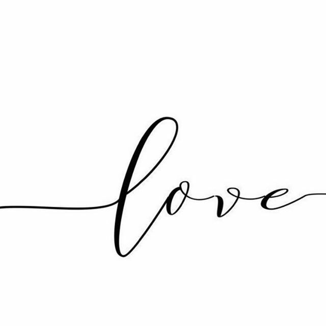 Lori & Val 💄 tweet media