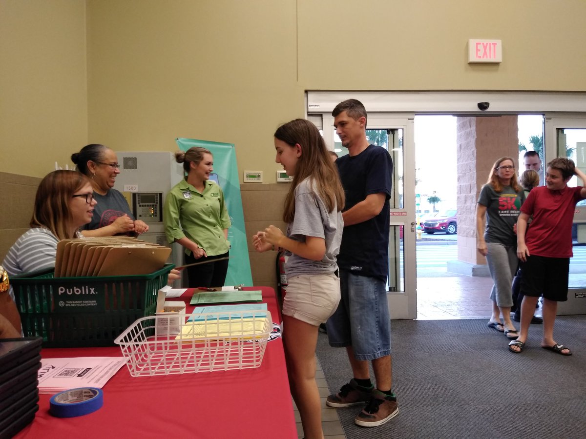 SMS students showing up ♥️♥️♥️<a href="/inspiredAP/">Jacquese Copeland</a> <a href="/volusiaschools/">Volusia County Schools</a> <a href="/Smsvcs1/">Southwestern Middle School</a>