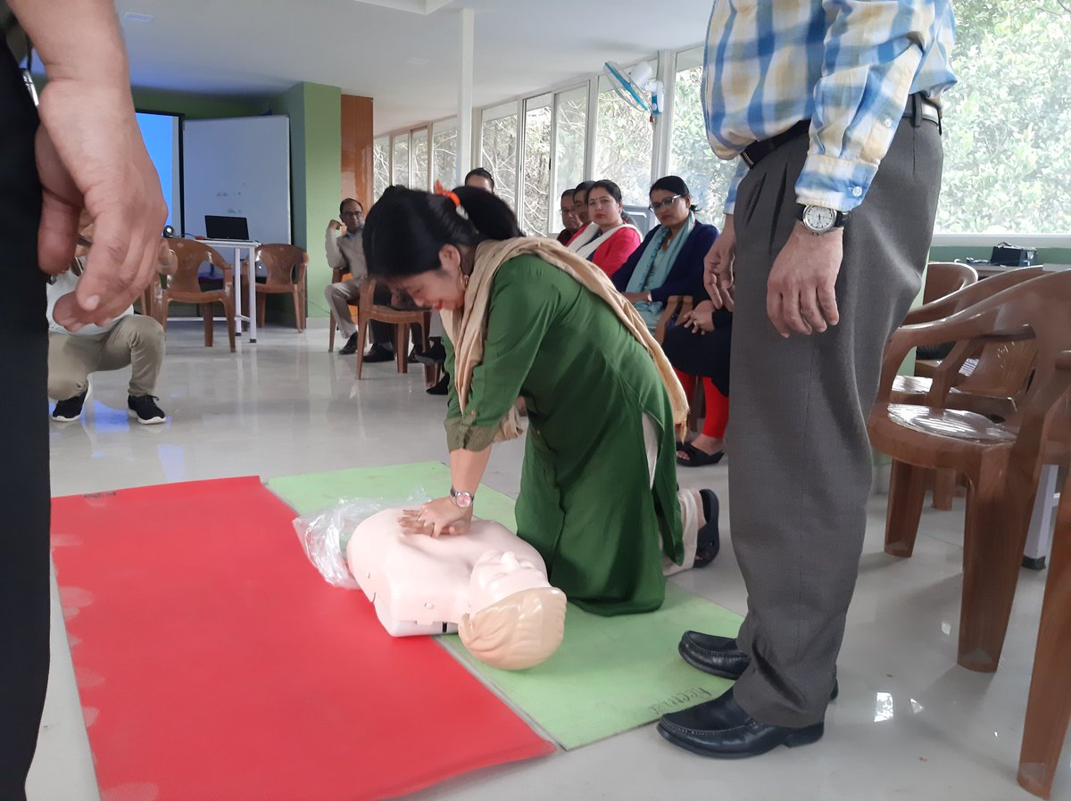 hannahyonzan's tweet photo. #PaediatricFirstAidTraining organized for teachers at Govt. Sr. Sec. School Rangpo, Sikkim. A first of this kind in government schools of Sikkim. Children's safety is one of my priorities. Thank you STNM Hospital for all support. @GolayPs https://t.co/PPb2EF2rzY