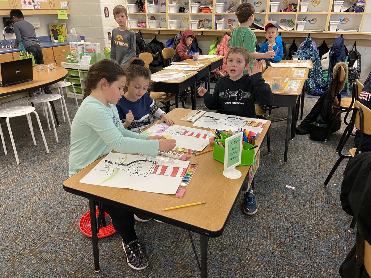 AmyHalverson5's tweet photo. Celebrating Dr. Seuss this week!  #vanallenpride https://t.co/MfVtz9Fnlc