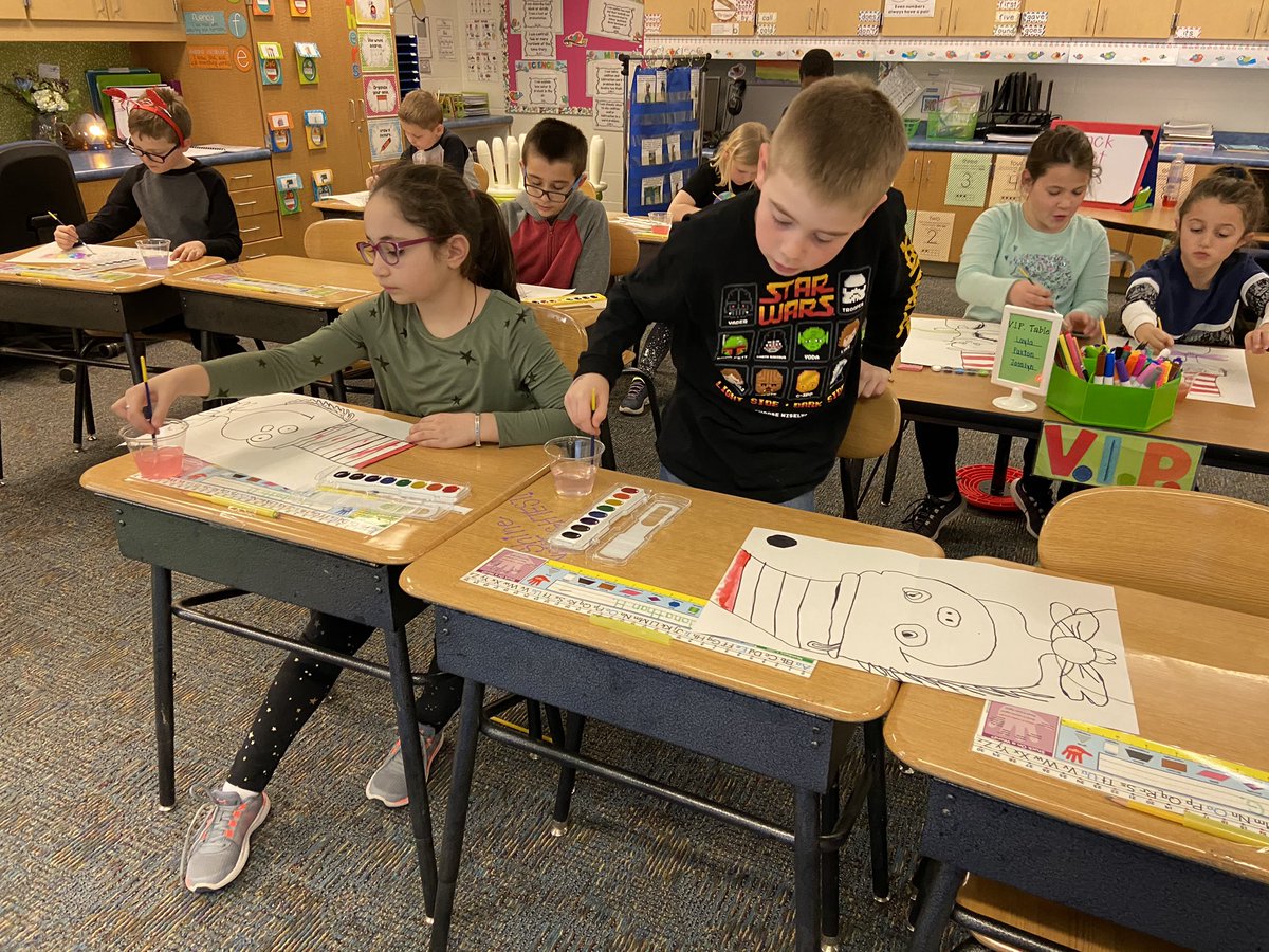 AmyHalverson5's tweet photo. Celebrating Dr. Seuss this week!  #vanallenpride https://t.co/MfVtz9Fnlc