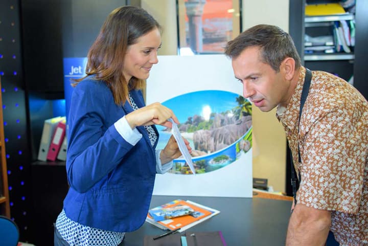 Recommendmag's tweet image. Let's Talk: Do clients treat you like you're a machine?
#traveladvisor #travelagent #ImNotAMachine

recommend.com/travel-advisor…