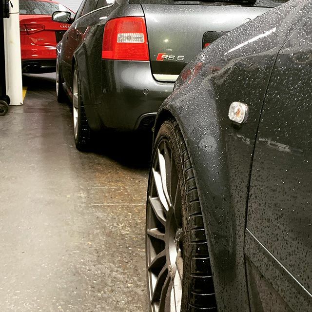 CovMotorcar's tweet photo. A little early for Fat Fender Friday... https://t.co/EidmtgGxbP
