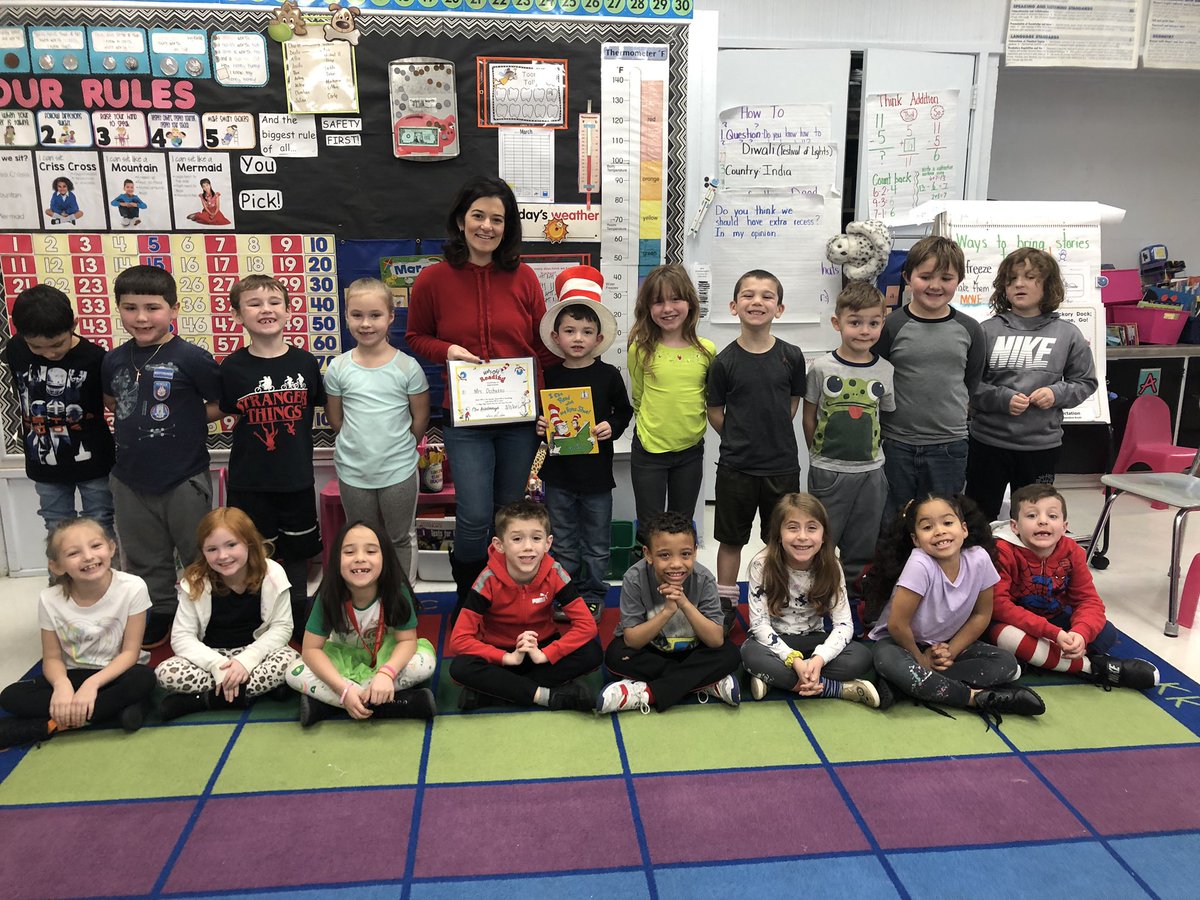 firstgradestars's tweet photo. Thank you to Michael’s mom for reading to our class this week! https://t.co/ErbCidmoai