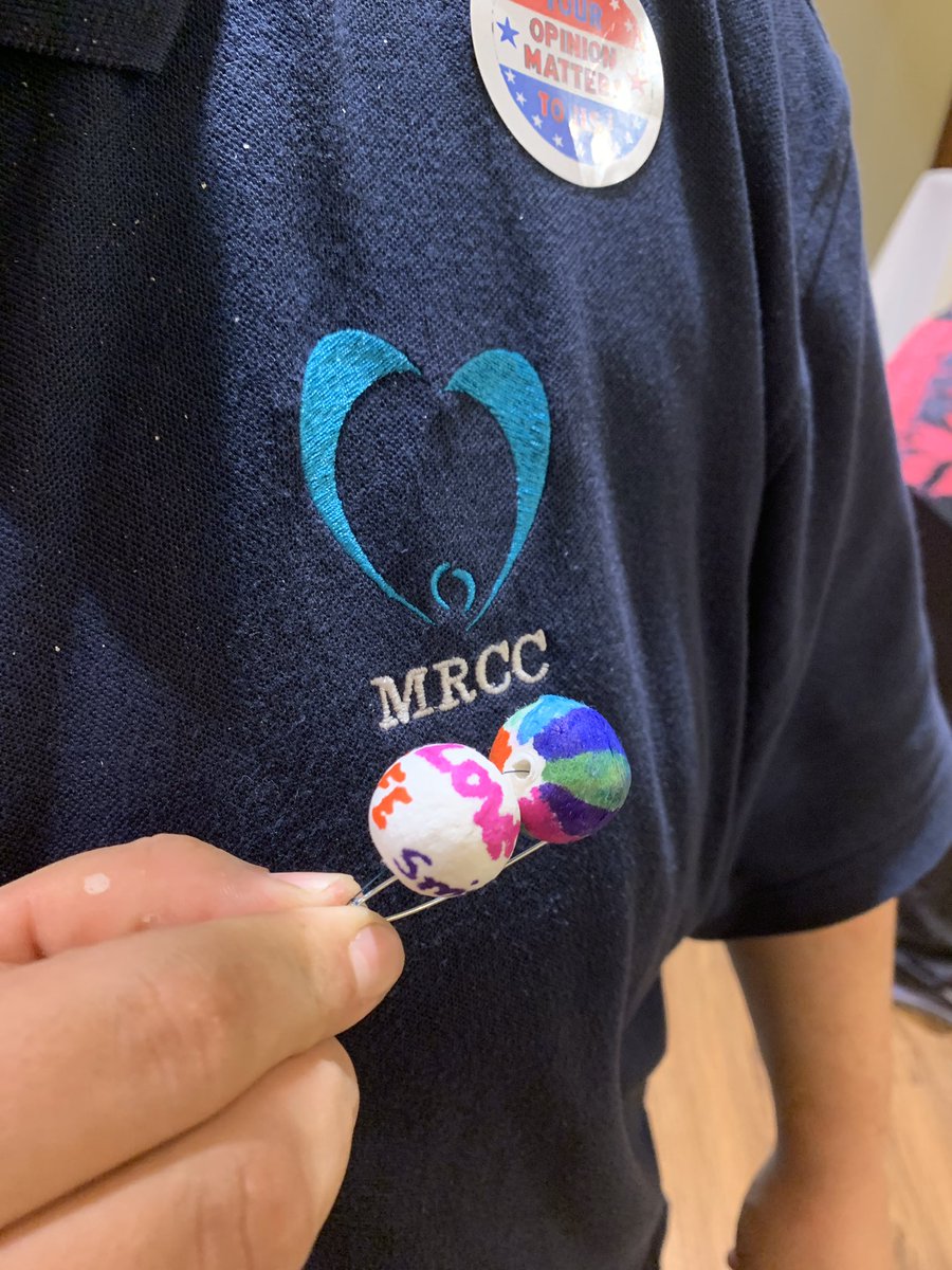 createartatwork's tweet image. Wearable wellness commitments. @eldercareall staff created beads &amp;amp; buttons to remind themselves of their wellness goals. #creativeworkplace