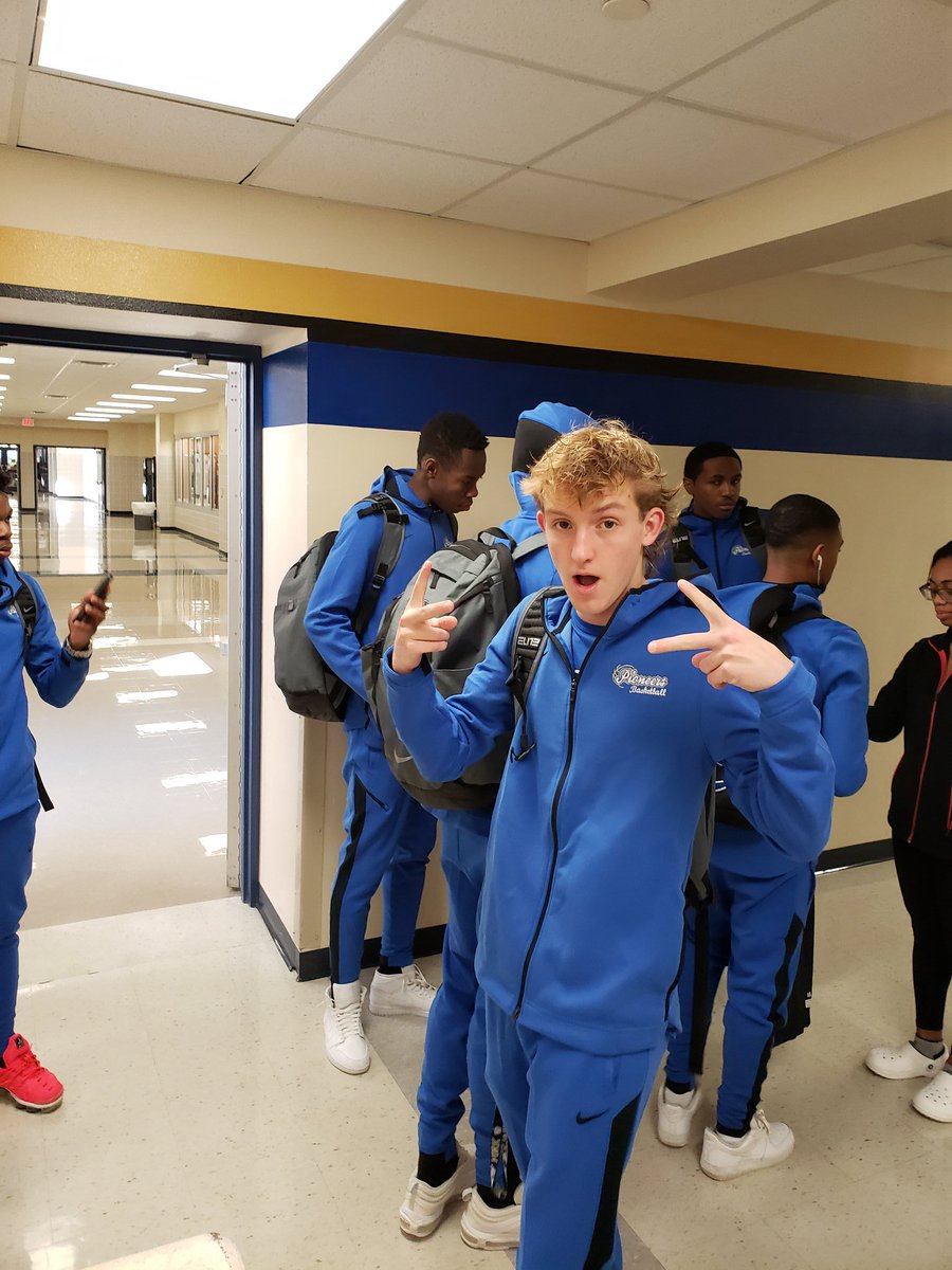 BOS_Basketball's tweet photo. Congratulations to our #1 Academic All-District Pioneer with the highest GPA of 98 and in the top 10% of  Boswell High School. 
📚📘Haydn Baker🏆🏀
Job Well Done!! https://t.co/DuXLHZl79W