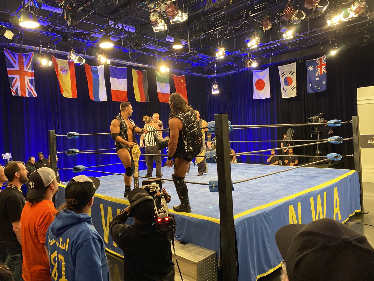 RefMarsh's tweet photo. Here we go! I’m rooting for ⁦@TheEliDrake⁩ and ⁦@JamesStormBrand⁩! Let’s go champs! YeAAHH! #nwa #nwapowerrr #nwalive
.
#happyhourrr #wrestlingontherocks https://t.co/DOzoGiHysm