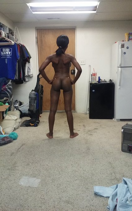 2 pic. Rachelle is a sexy new model out of the East Coast.
She is currently TTS-tested & available for