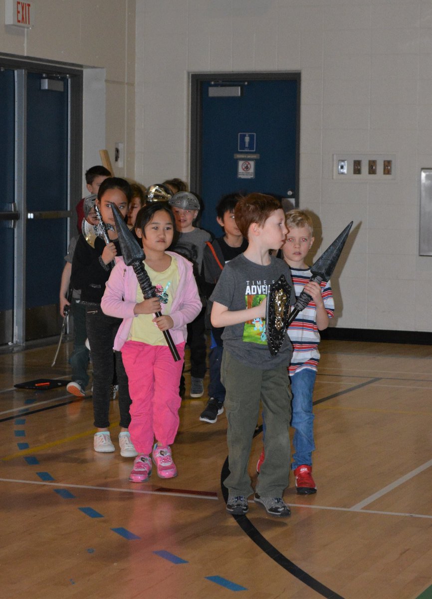 GrACE_CTR's tweet photo. Each Monday during the Lenten season, one of our schools’ elementary students come together for a liturgy and to re-enact the Stations of the Cross. Today we learned about Stations 1,2, and 3. Have a glimpse into this week!
#IBelieveInCatholicEd
@GrACE4cathed https://t.co/C76z0glloR