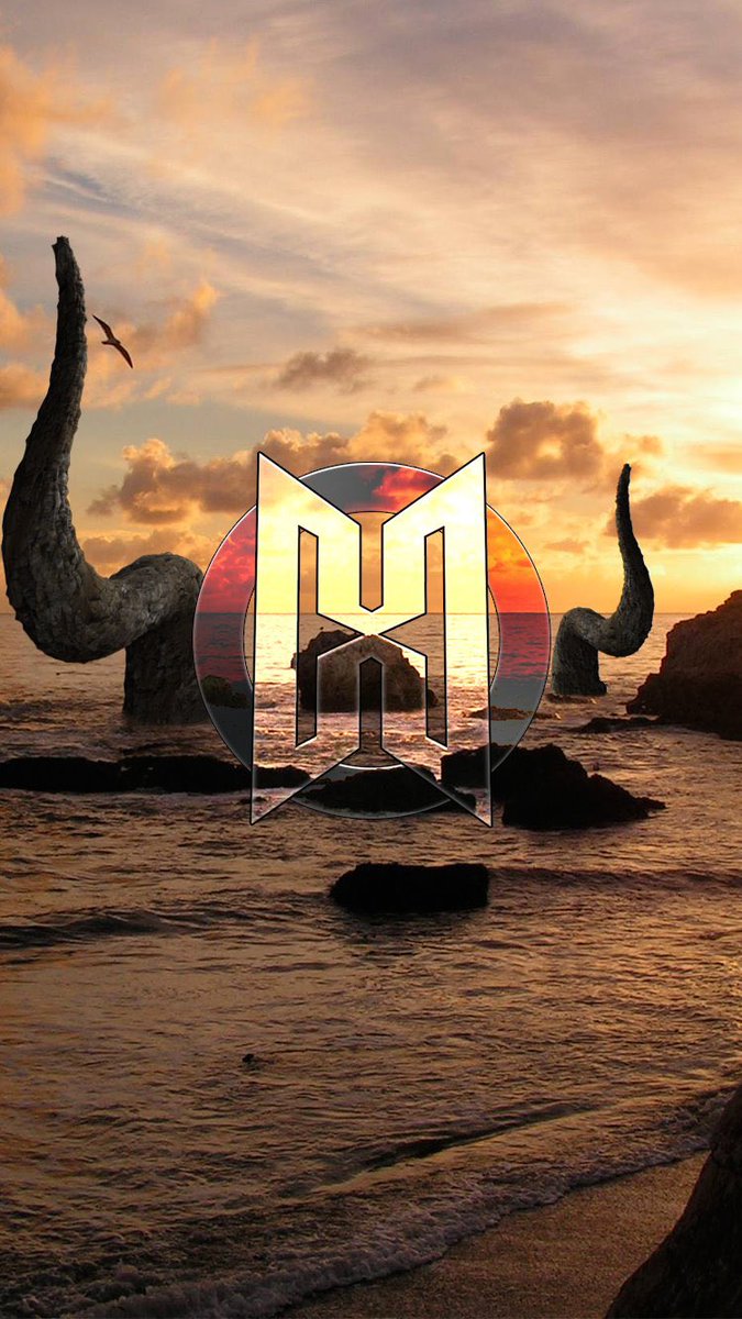 GfxKush's tweet photo. Scrapped* 
Decided to try do some editing and go out of my comfort zone and try new things, the main thing in here being “photo manipulation” kinda didn’t like the way it turned out 😴
Supposed to be a new wallpaper for @HollowHQ @HollowCreatives https://t.co/EHnbEbDx1u