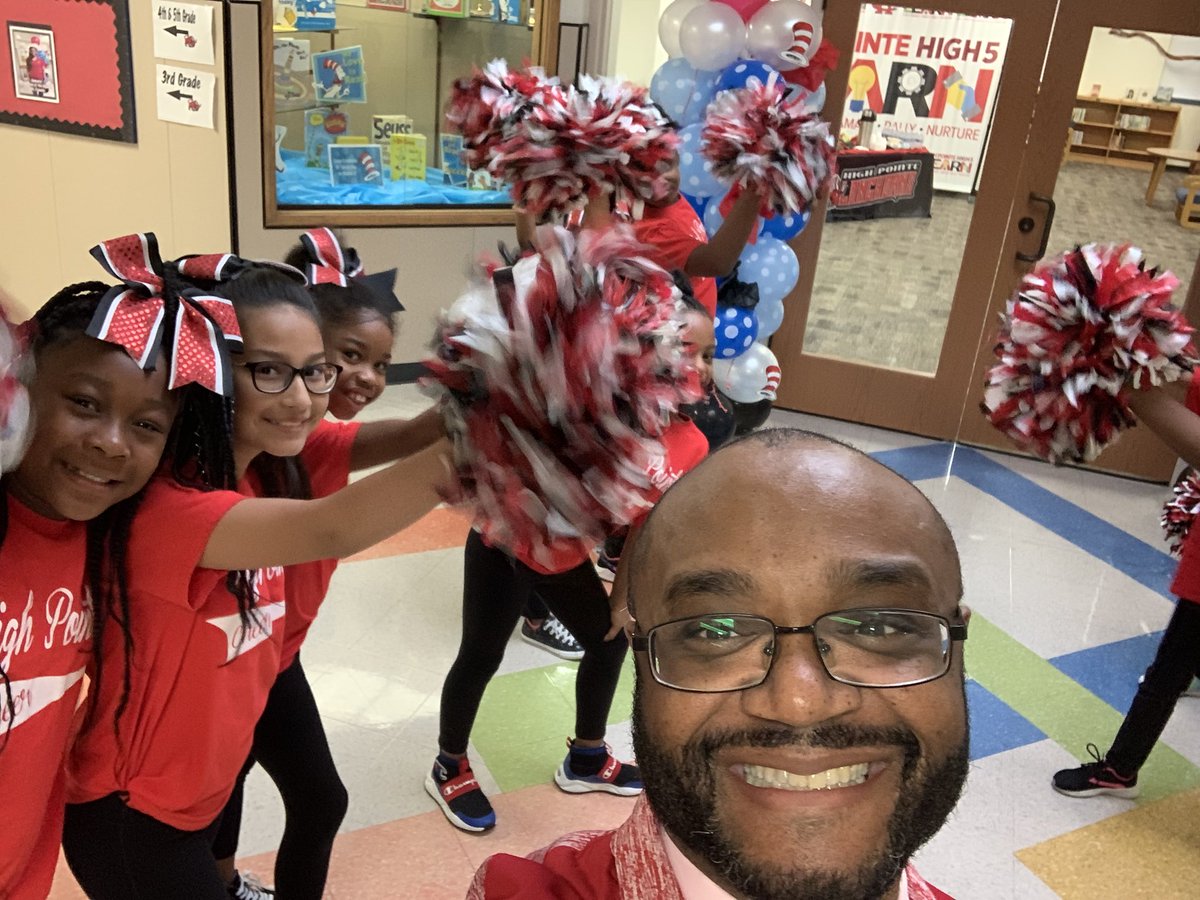 DAPerryJr_Leads's tweet photo. #DestinationRestoration #GetOnTheBus #HighPointe #LEARN @ChisdHighpointe @cedarhillisd https://t.co/tDZ55FVeDQ
