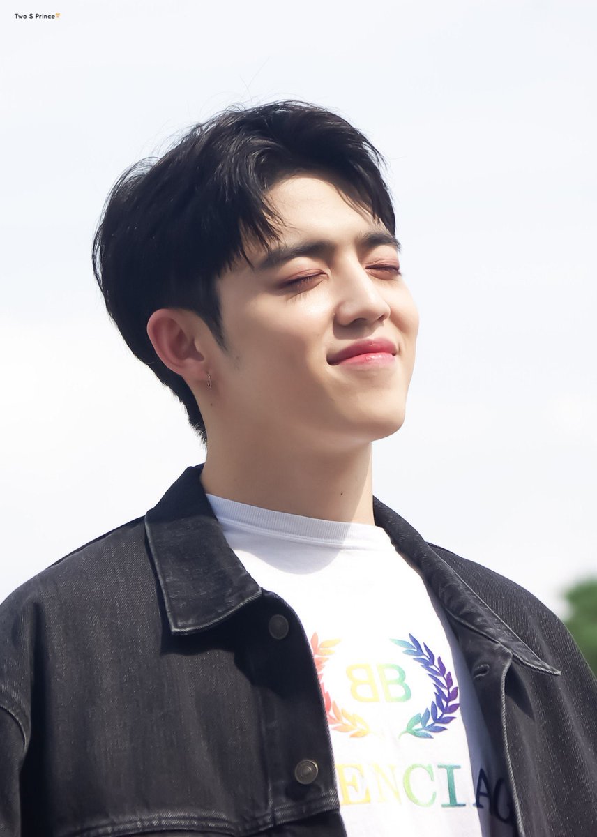 khaemelburnn's tweet photo. @redthread204 @skyler_svt If i get lucky S.Coups oty polaroid ๐ฅบ๐ฅบ @pledis_17 #WelcomBackScoups https://t.co/YQKvtUBe12