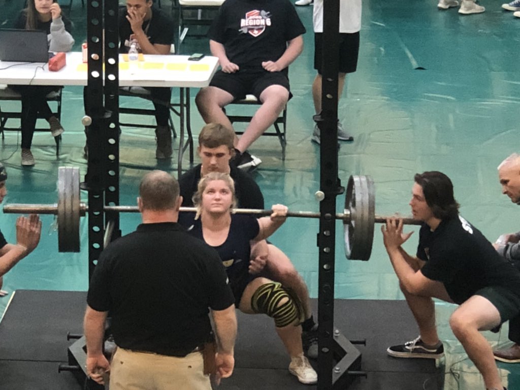 LEISDAthletics's tweet photo. Regional Girls Powerlifting at Prosper: Serenity Thompson gets PR on Squat w 315lbs.! @leisd @LE_POWERLIFTING @LittleElmHS https://t.co/Rm4IN1taPb