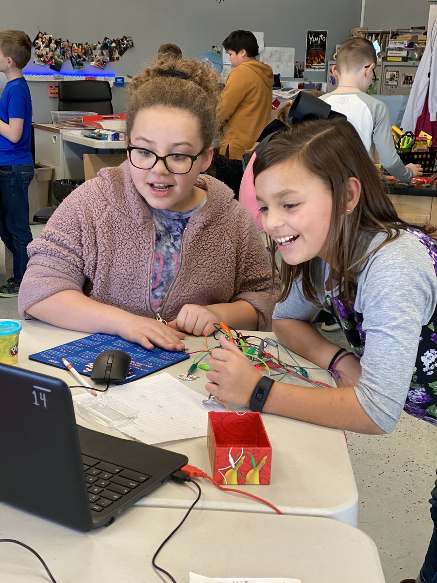 edge_fs's tweet photo. It ‘s a @makeymakey thing...you wouldn’t understand! But if you come to @FS_Schools STEAM Showcase on Tuesday, March 31, from 5:00-6:30 p.m. you can learn &amp; find out! https://t.co/KCuEBgy7QW