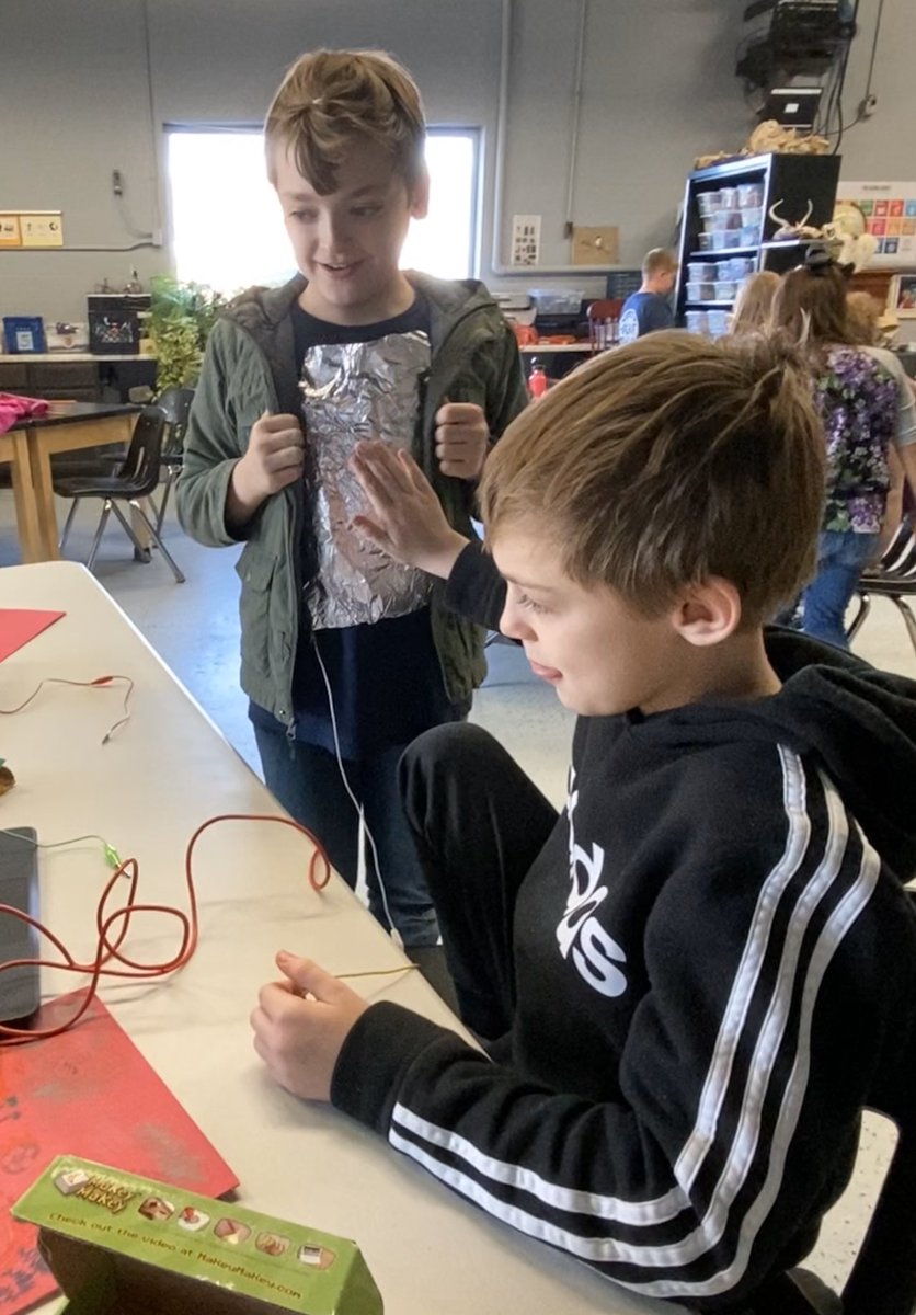 edge_fs's tweet photo. It ‘s a @makeymakey thing...you wouldn’t understand! But if you come to @FS_Schools STEAM Showcase on Tuesday, March 31, from 5:00-6:30 p.m. you can learn &amp; find out! https://t.co/KCuEBgy7QW