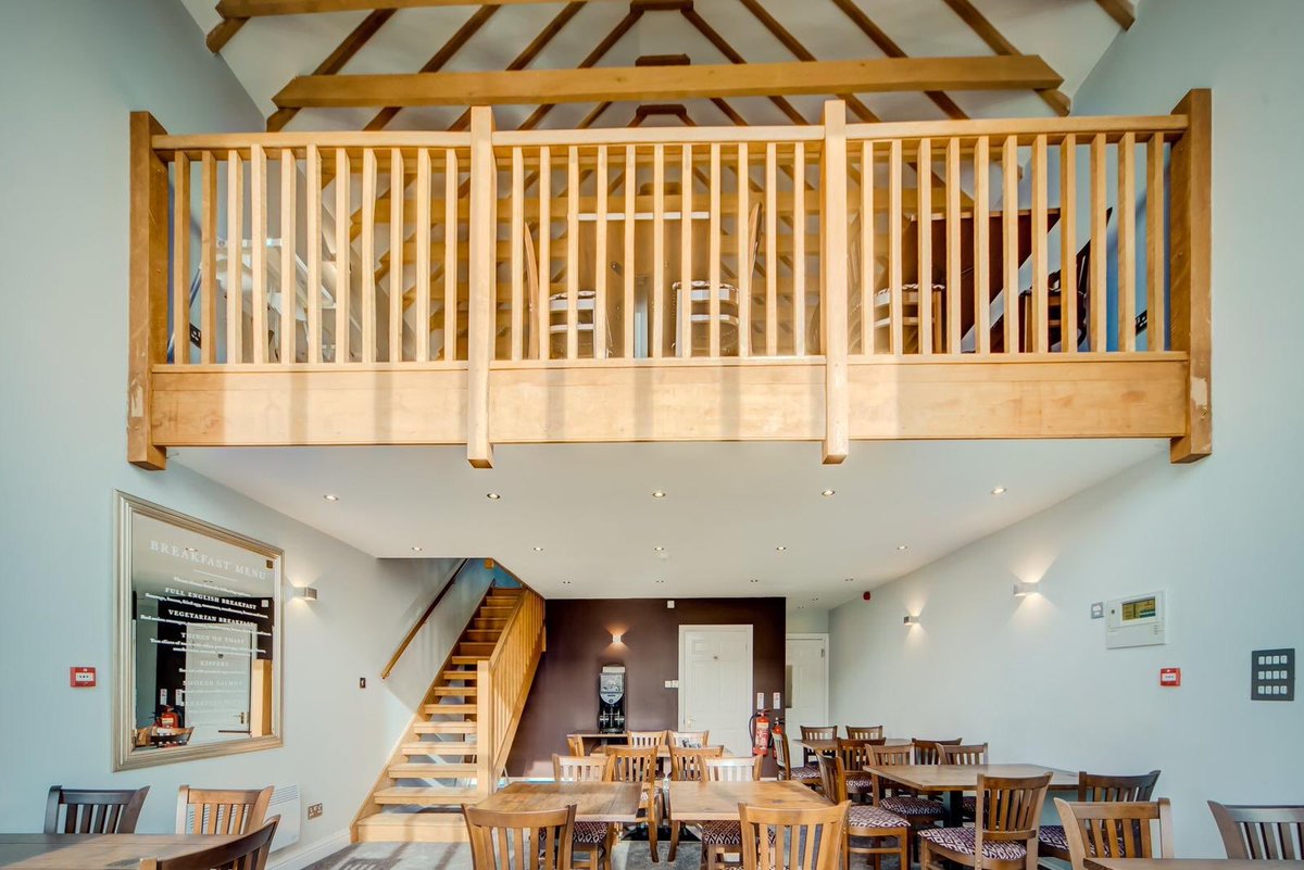 We have beautifully decorated our Breakfast Barn for our 2020 Weddings. The perfect place for a delicious cooked breakfast the morning after your Wedding 🍳 🥓🥐