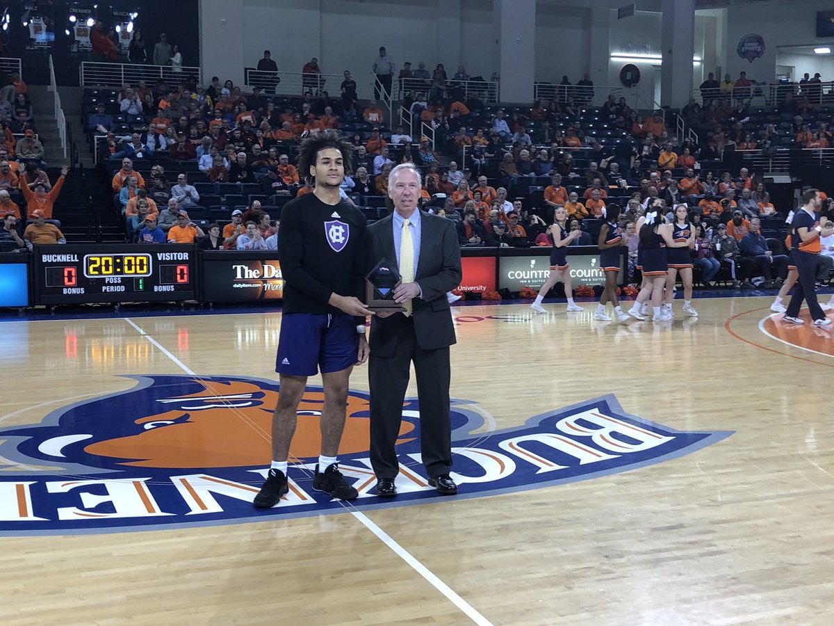Holy Cross Men's Basketball tweet media