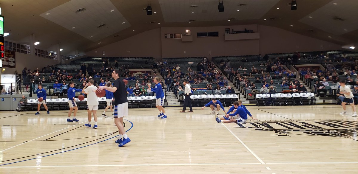 mattgadephotog's tweet photo. 45 minutes to tip, and the #worldsonly already filling up for @GPACSports championship https://t.co/mKUxTE9Wzf
